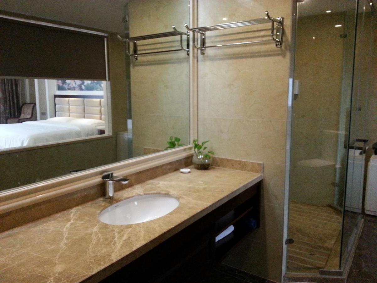 New West Street Hotel - Grand Wing Yangshuo Esterno foto